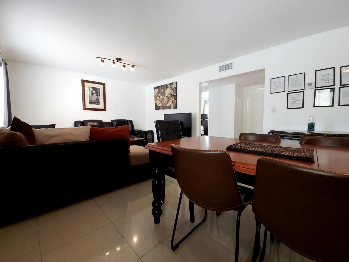 A4 - Endless Summer Rentals - Downtown Apartment Near Park, Ports, And Beach Форт-Лодердейл Экстерьер фото