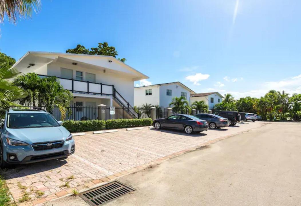 A4 - Endless Summer Rentals - Downtown Apartment Near Park, Ports, And Beach Форт-Лодердейл Экстерьер фото