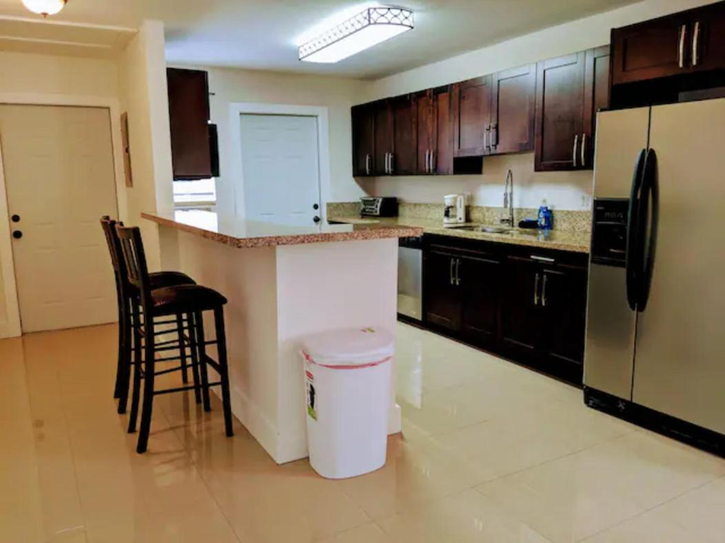A4 - Endless Summer Rentals - Downtown Apartment Near Park, Ports, And Beach Форт-Лодердейл Экстерьер фото